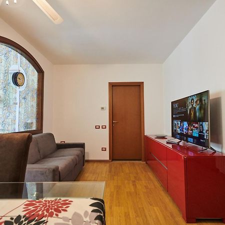 Appartement La Casa Di Pippo à Bergame Extérieur photo